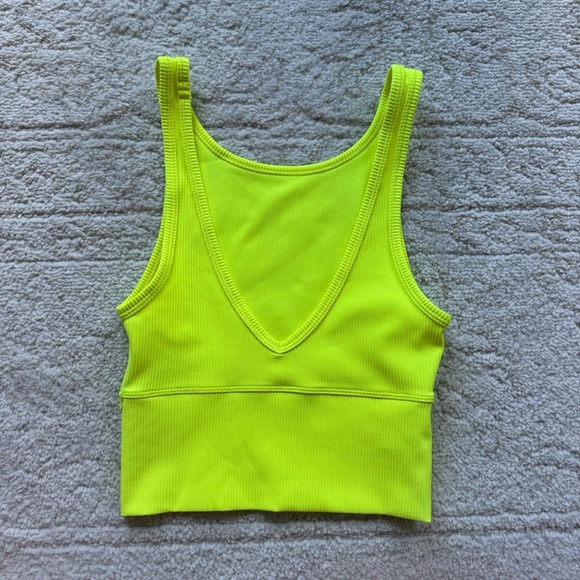 Lululemon Power Pivot Ribbed Tank Top
Electric Lemon - Picture 3 of 5
